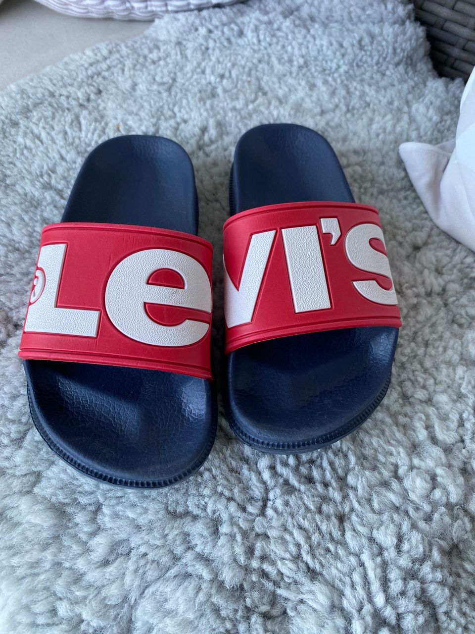 Levi’s sandaalit, koko 29