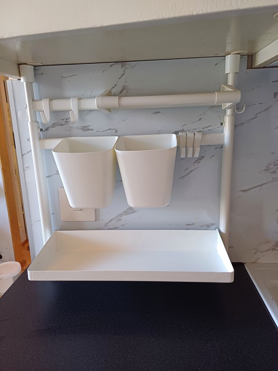 Ikea sunnersta keittiöhylly
