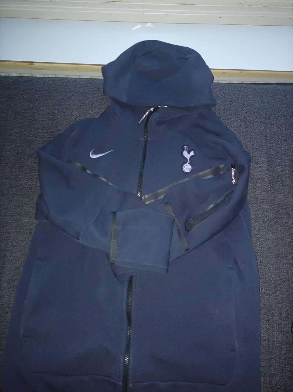 Tottenham Nike Tech fleece AITO