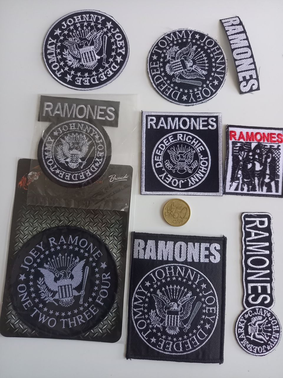 Ramones hihamerkkejä