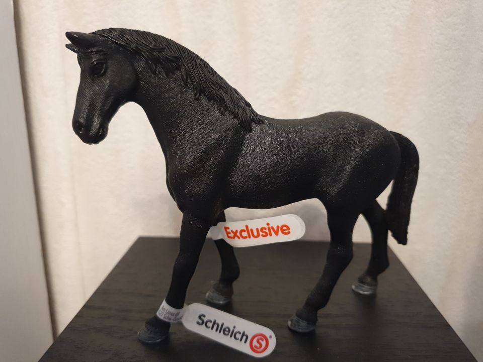 Schleich Exclusive Englannin täysverinen hevonen