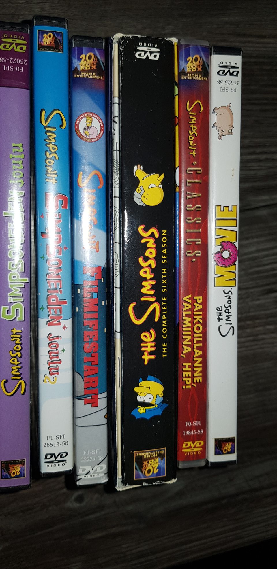 Dvd-paketit:Simpsonit ja Olipa kerran...