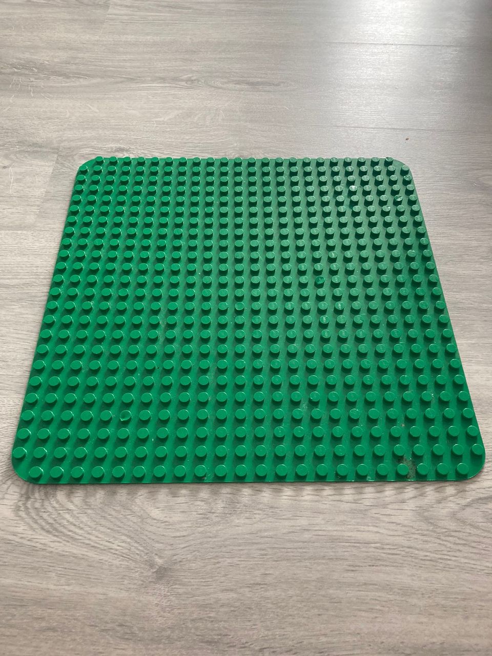 Lego duplo iso vihreä pohjalaatta