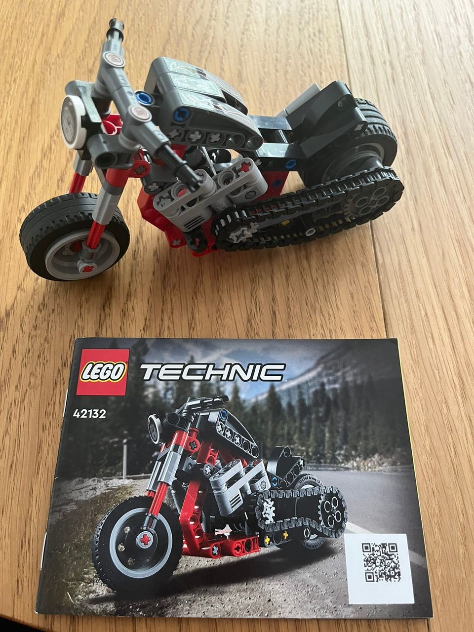 LEGO 42132 moottoripyörä