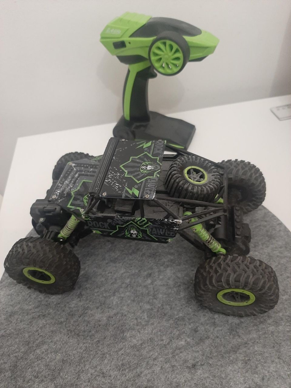 RC-auto Rock Crawler HB 2.4GHz 1:18 vihreä