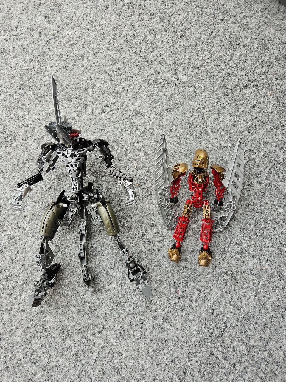 Lego Bionicle 8811: Toa Lhikan & Kikanalo