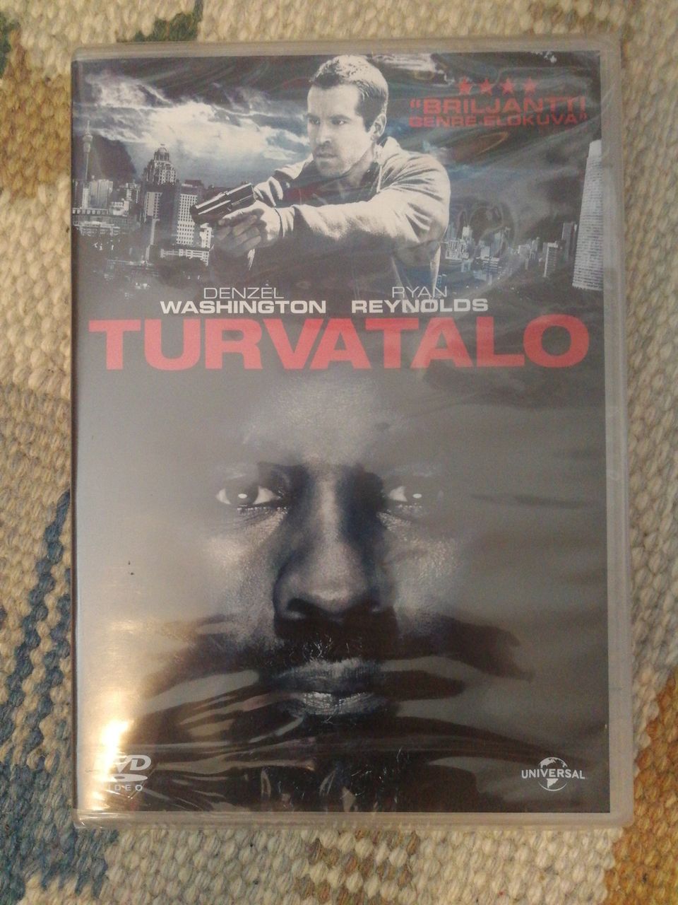 DVD : Turvatalo (Ryan Reynolds, muoveissa)