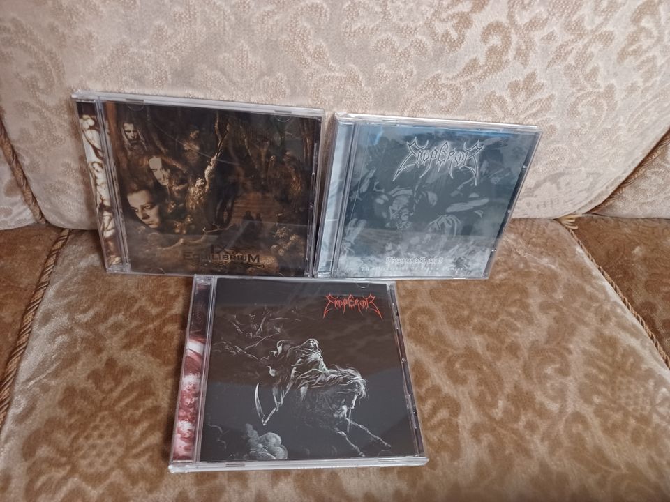 Emperor, Asphyx, Satyricon, Pestilence, Vader CD:t