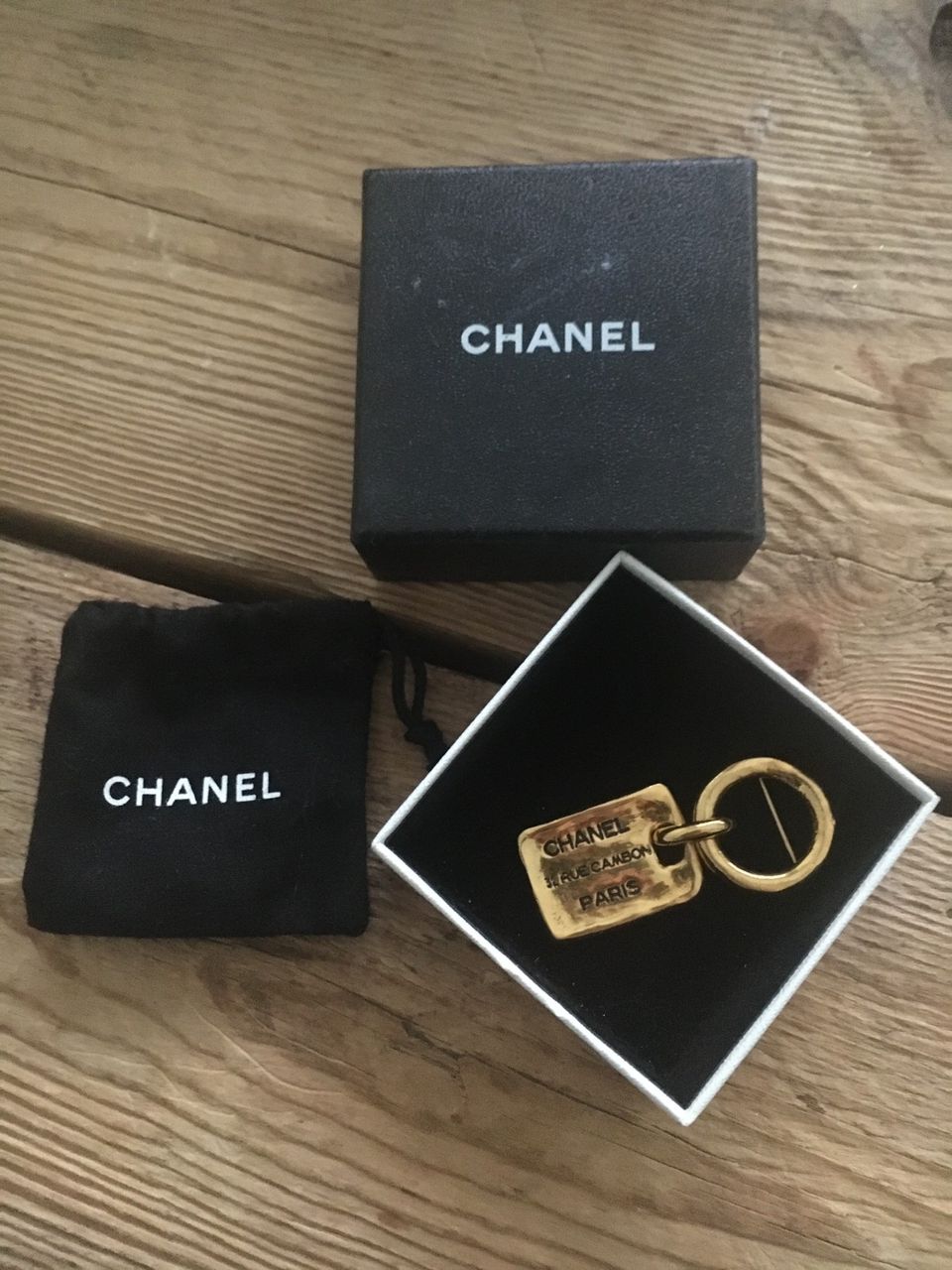 Chanel - Rue Cambon brooch vintage