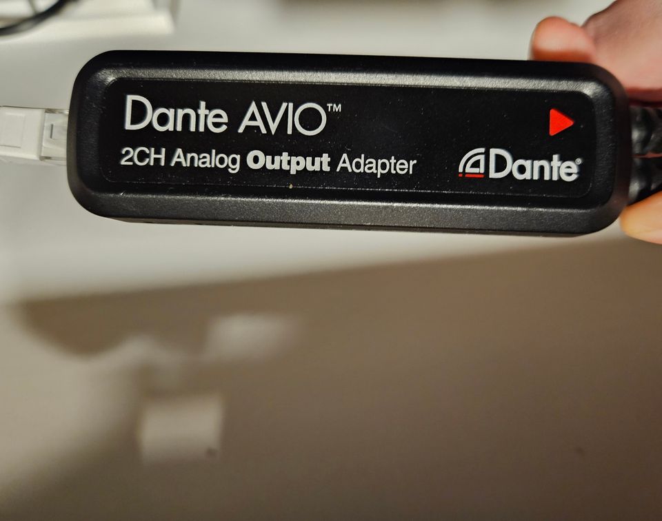 AVIO Dante Analog Output Adapter