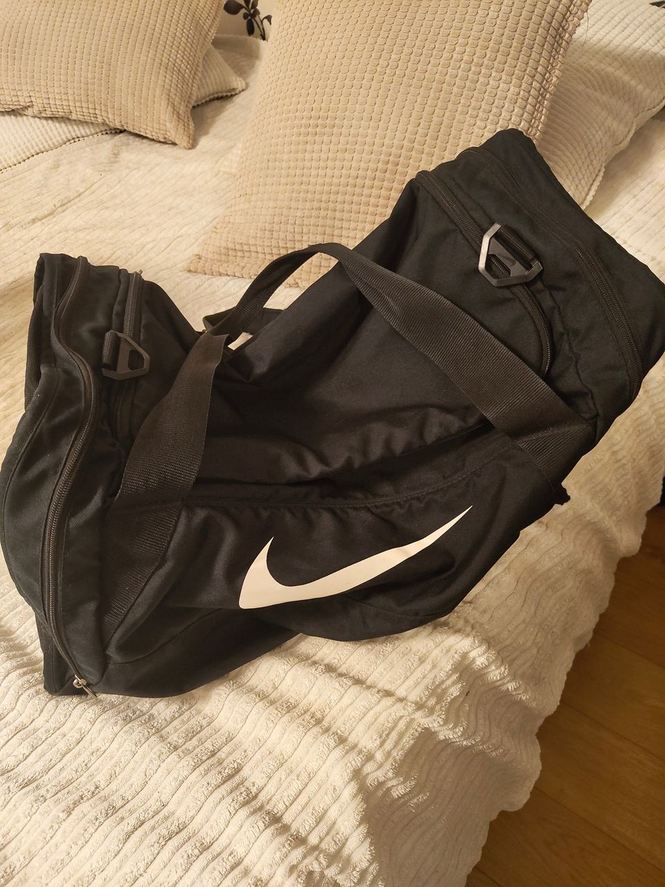 Nike urheilukassi/laukku