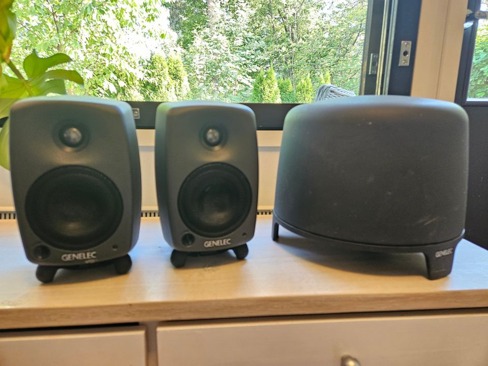 Genelec 8020 kaiuttimet + 5040 subbari