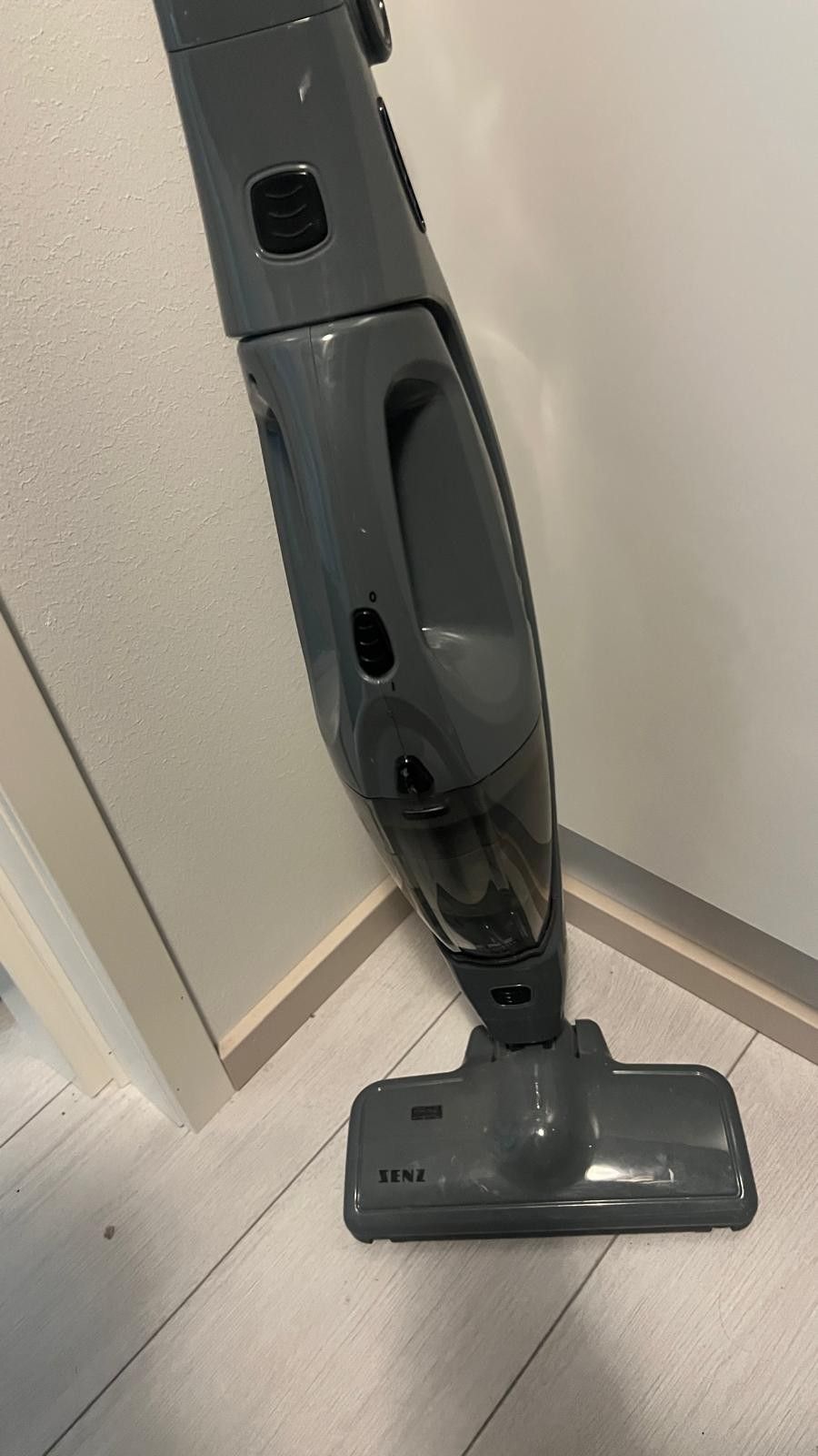 varsi-imuri Senz SEVCS14BL- stem vacuum cleaner
