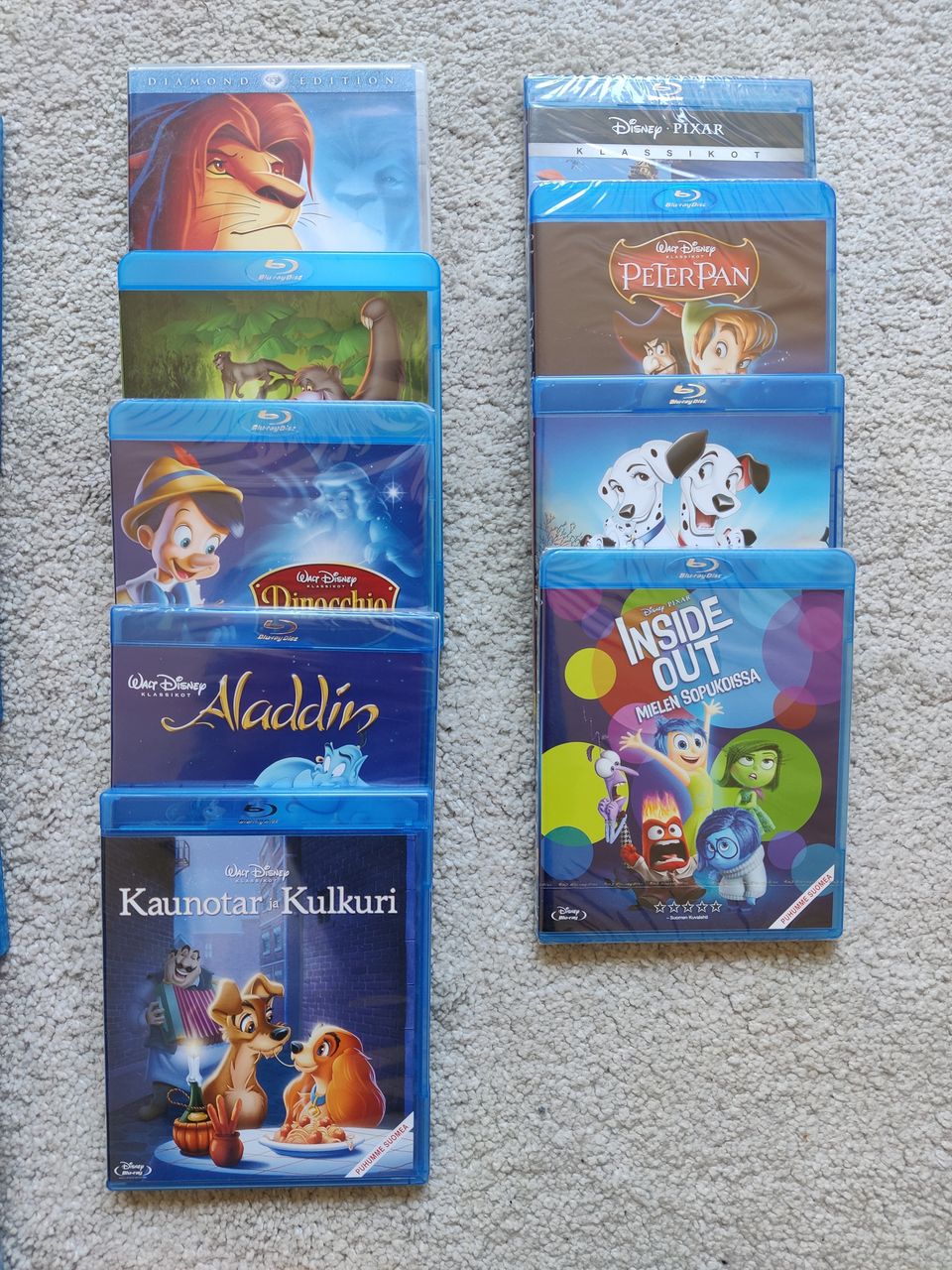 Blu-ray- ja DVD-elokuvia/-sarjoja, mm. Disney-klassikoita