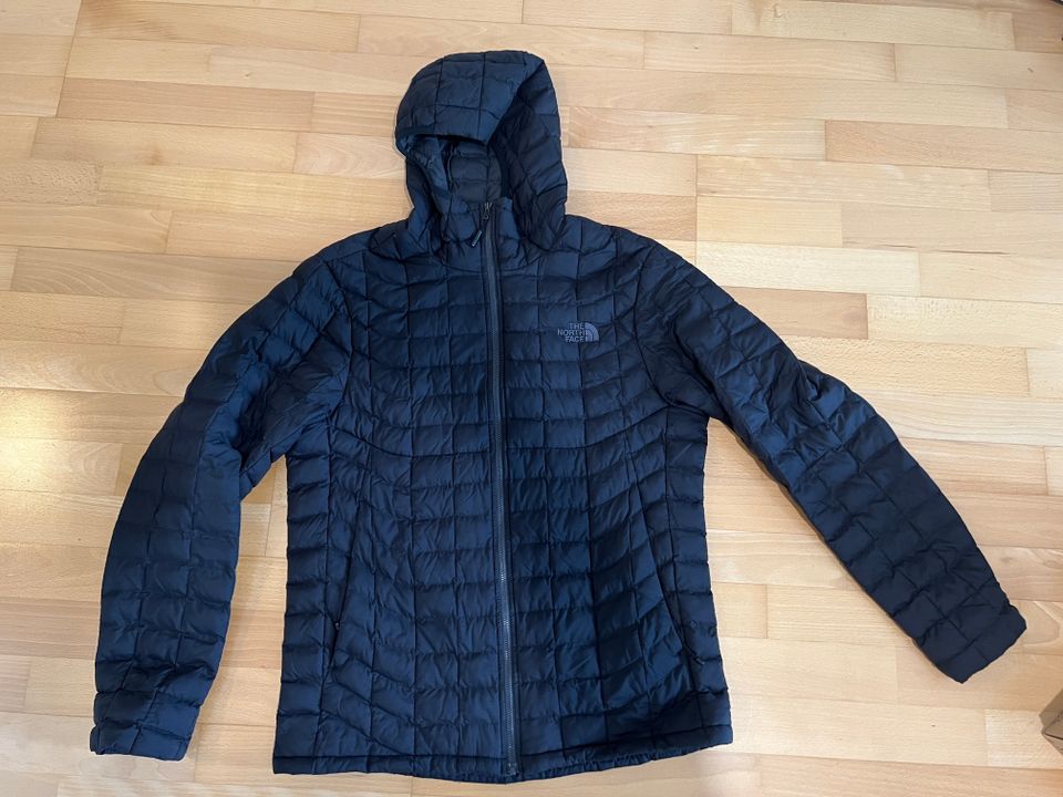 The North Face miesten Thermoball takki (koko M)