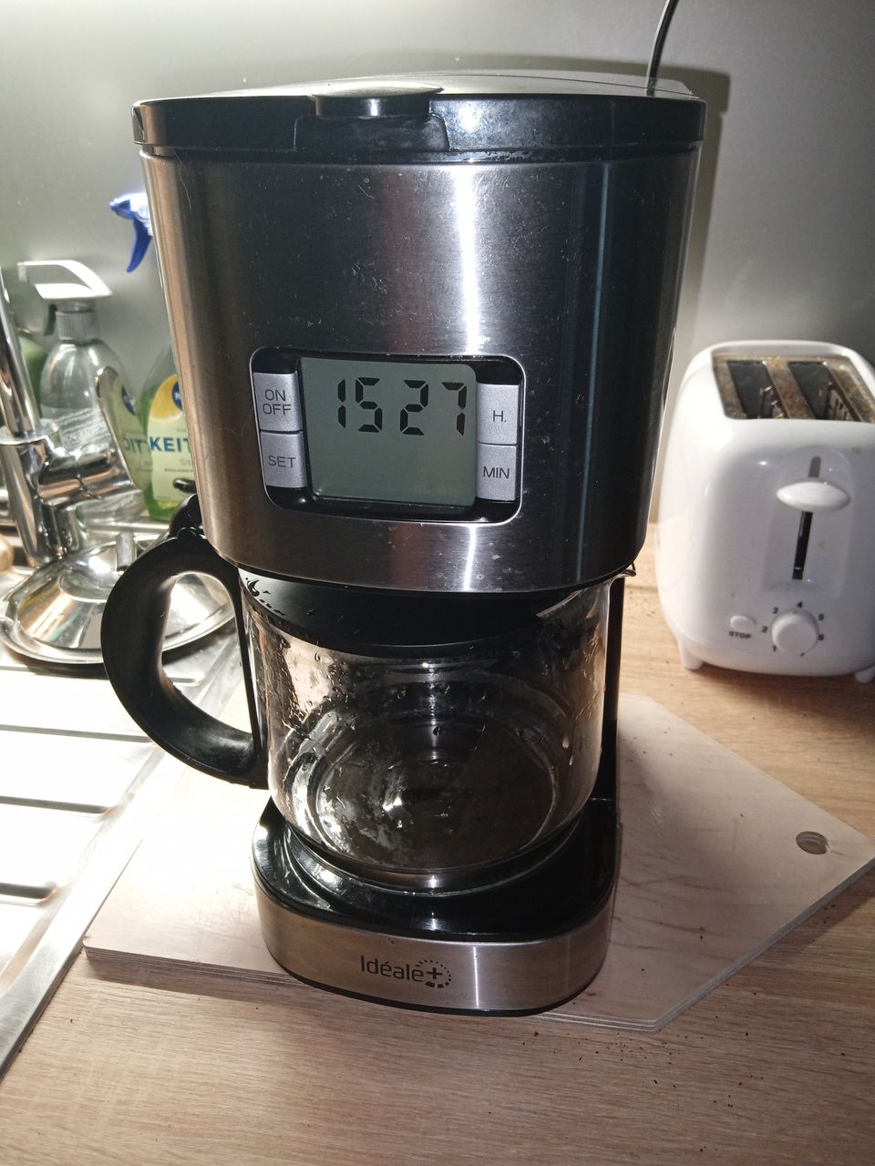 Kahvinkeitin ideale 1,5 litraa