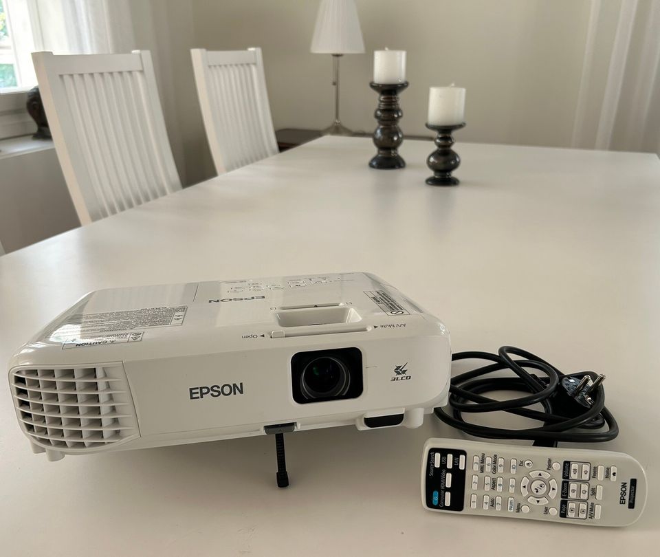 Epson EB-W05 (2017-2020) videotykki, dataprojektori, projektori