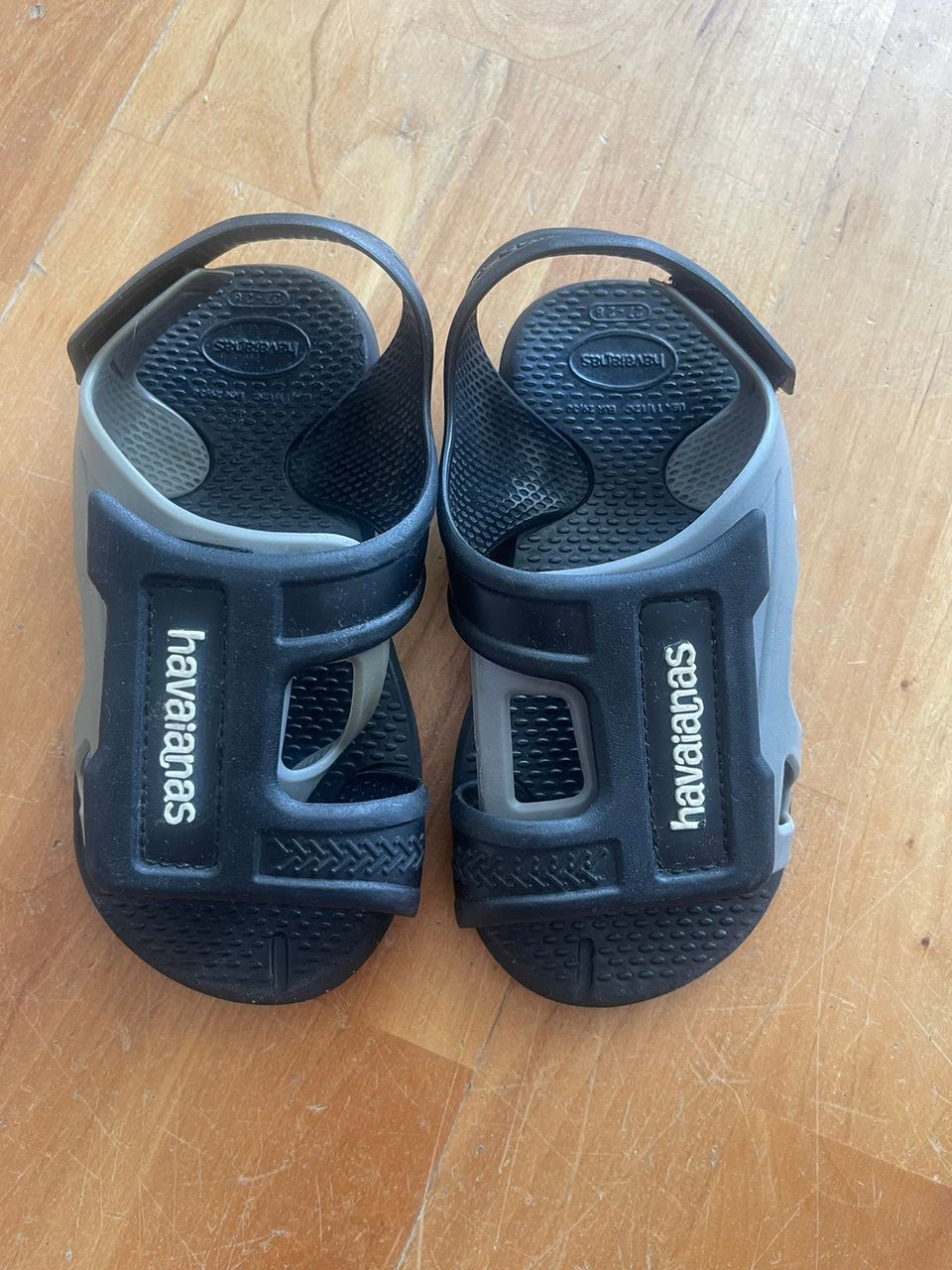 Havaianas sandaalit koko 27-28