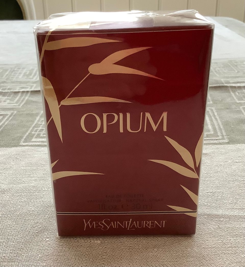 Yves Saint Laurent Opium hajuvesi 30 ml