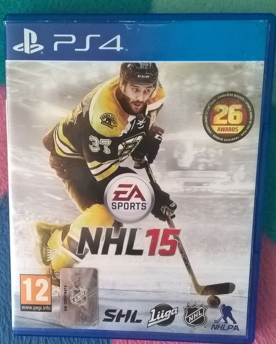 PS 4 NHL  15 peli