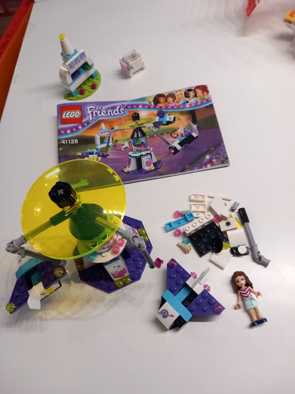 Lego Friends karuselli 41128