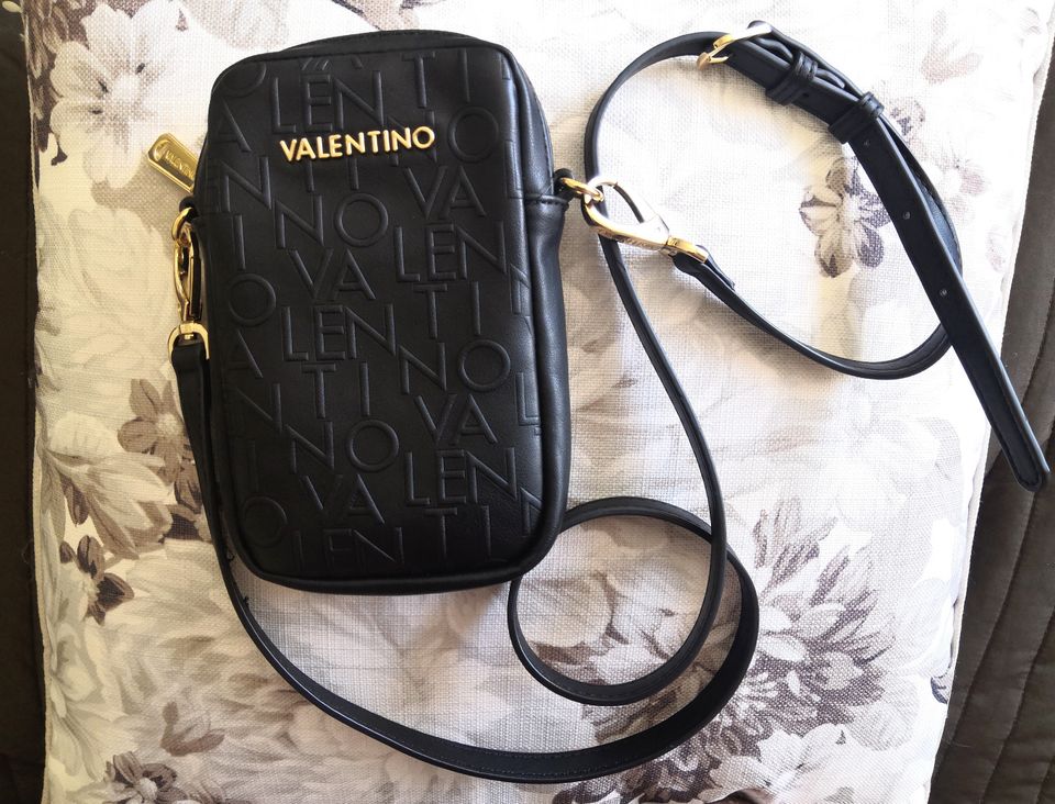 Valentino crossbody Laukku uusi