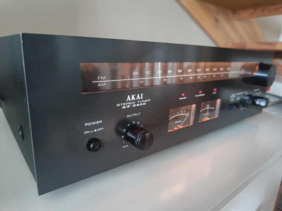 Akai AT-2400 viritin