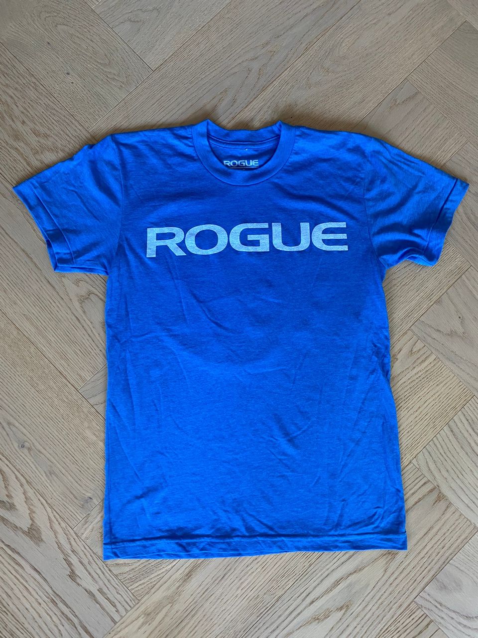 Rogue paita