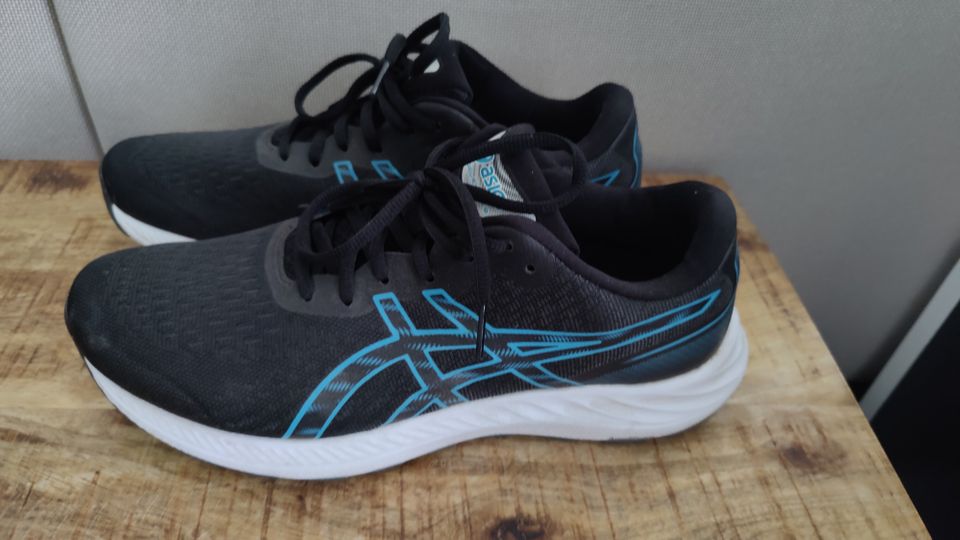 Asics Gel-Contend 8 44,5 EU-koko