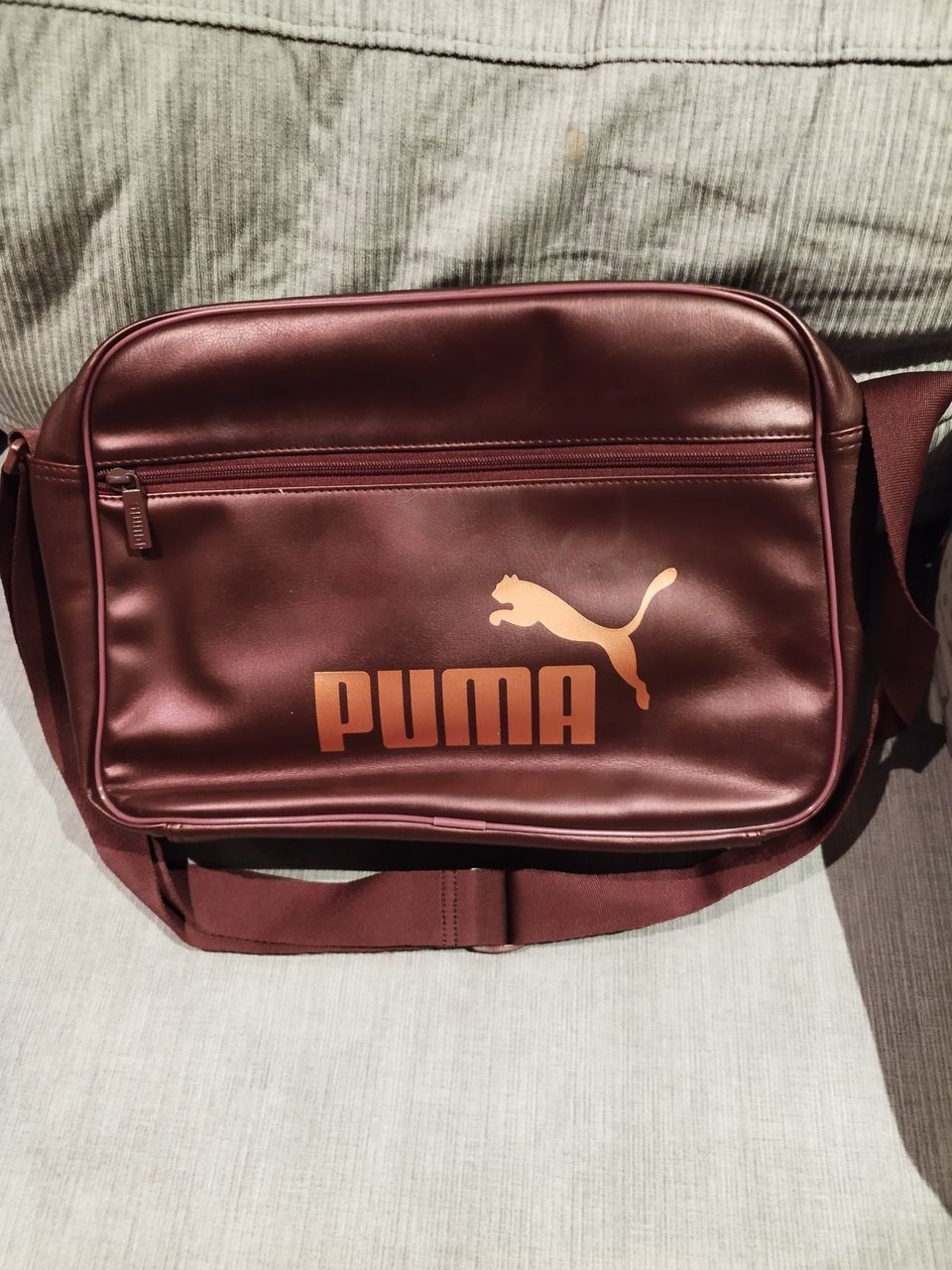 Puma laukku