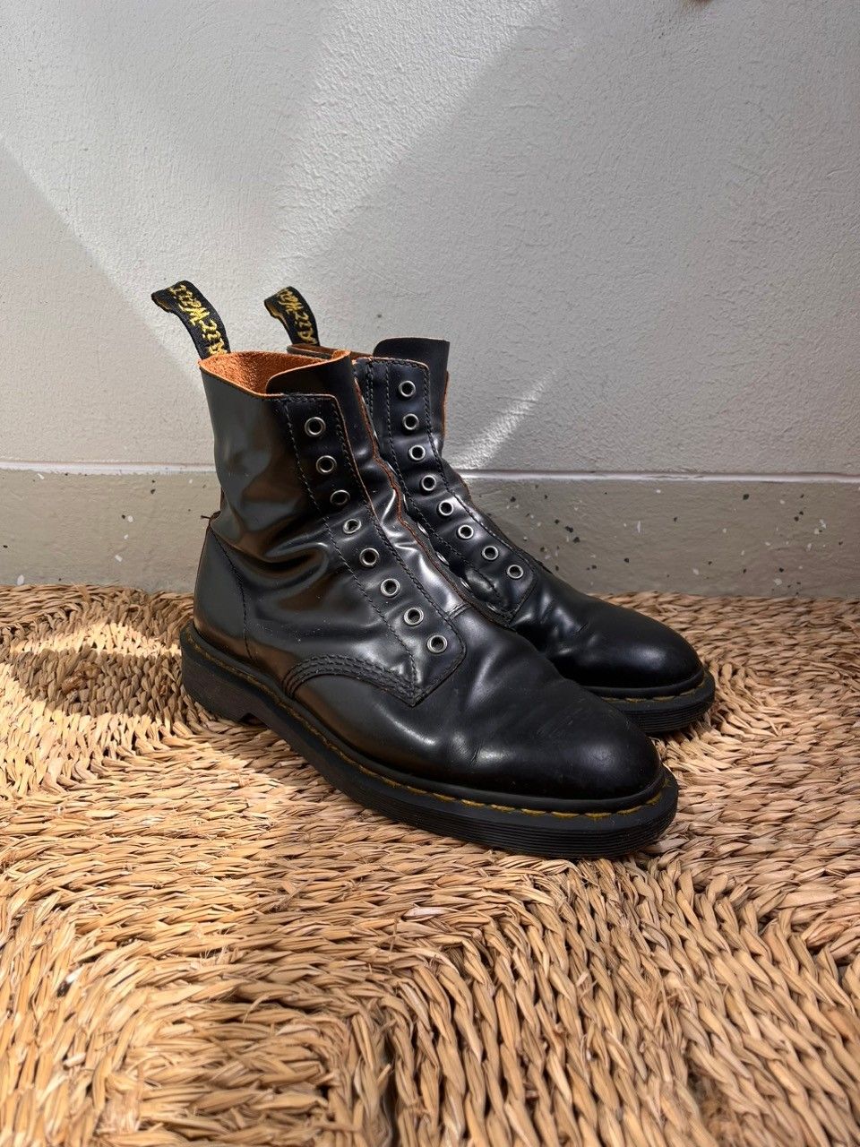 Dr. Martens special edition maiharit