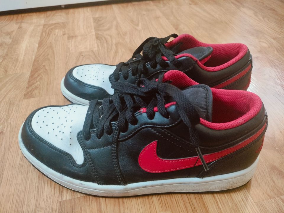 Jordan Nike kengät koko 41