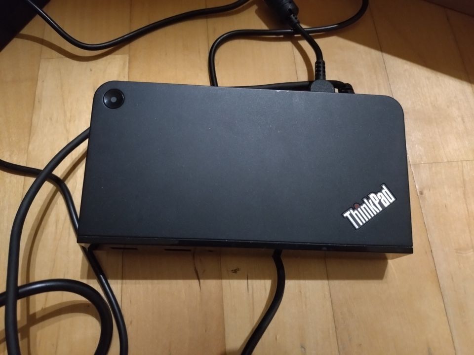 Lenovo telakka ThinkPad OneLink+