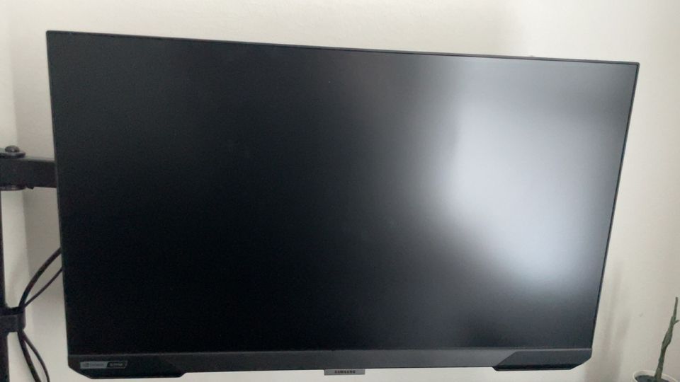 Samsung G4 240hz pelinäyttö