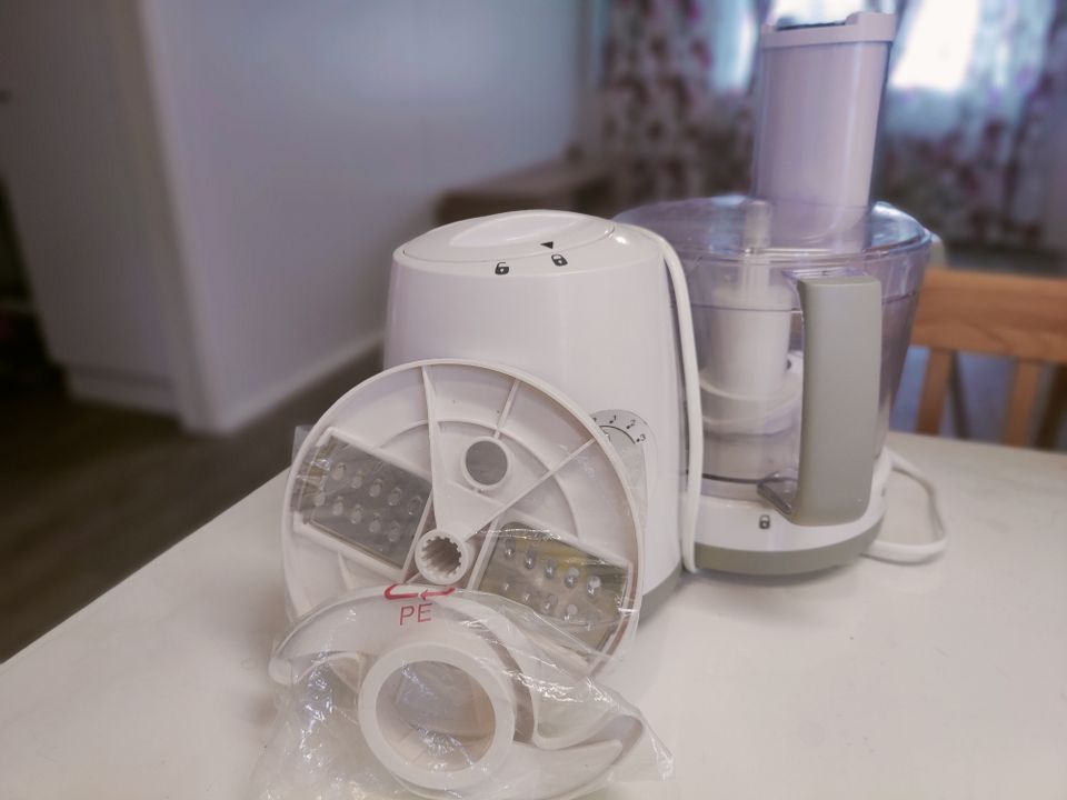 monitoimikone/ food processor