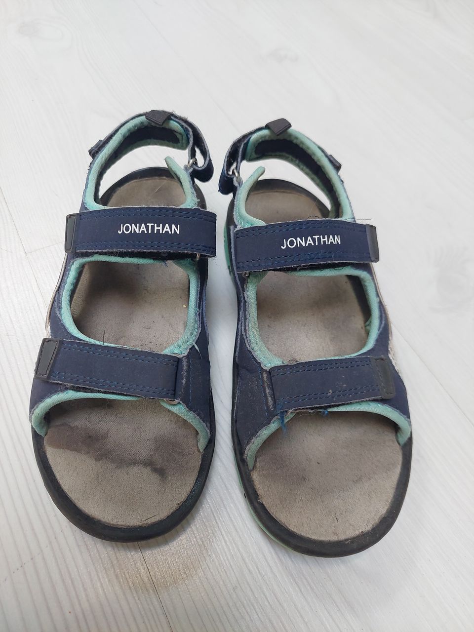 Jonathan säädettävät sandaalit 35