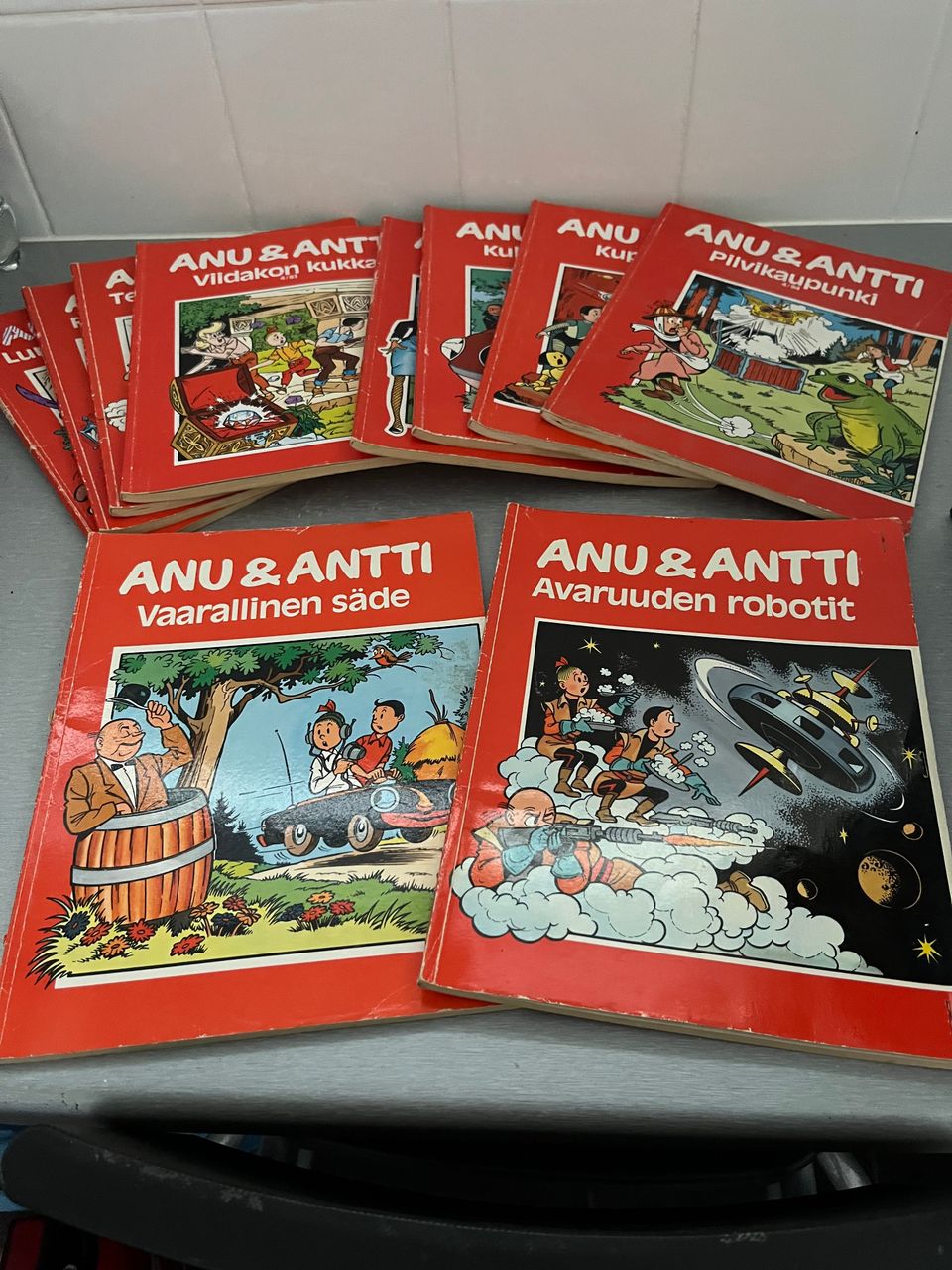 Anu ja Antti lastenkirjat 10kpl