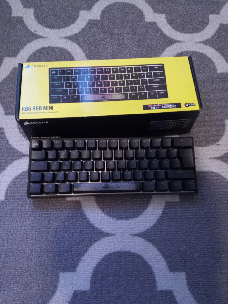 Corsair k65 RGB mini näppäimistö