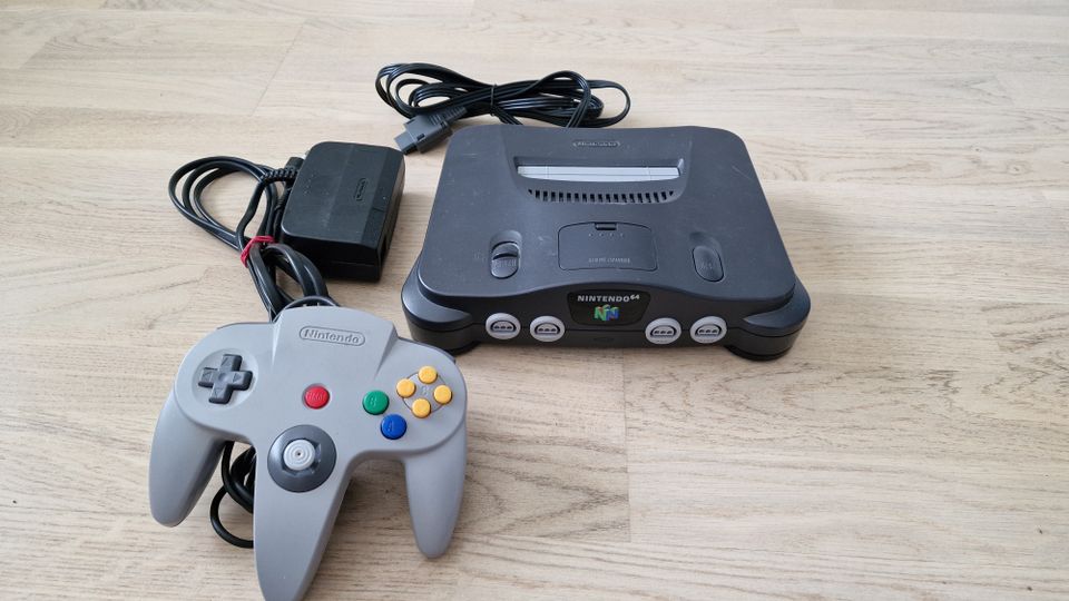 Nintendo 64 konsoli + ohjain