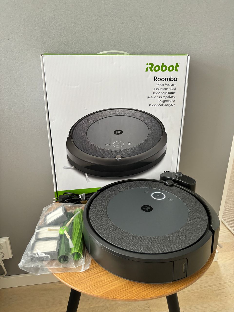 iRobot Roomba i3 robotti-imuri