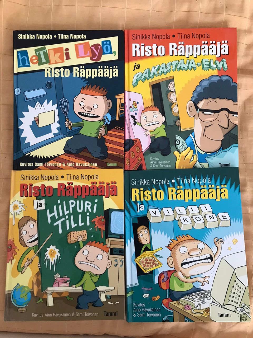 4 Risto Räppääjä kirjaa