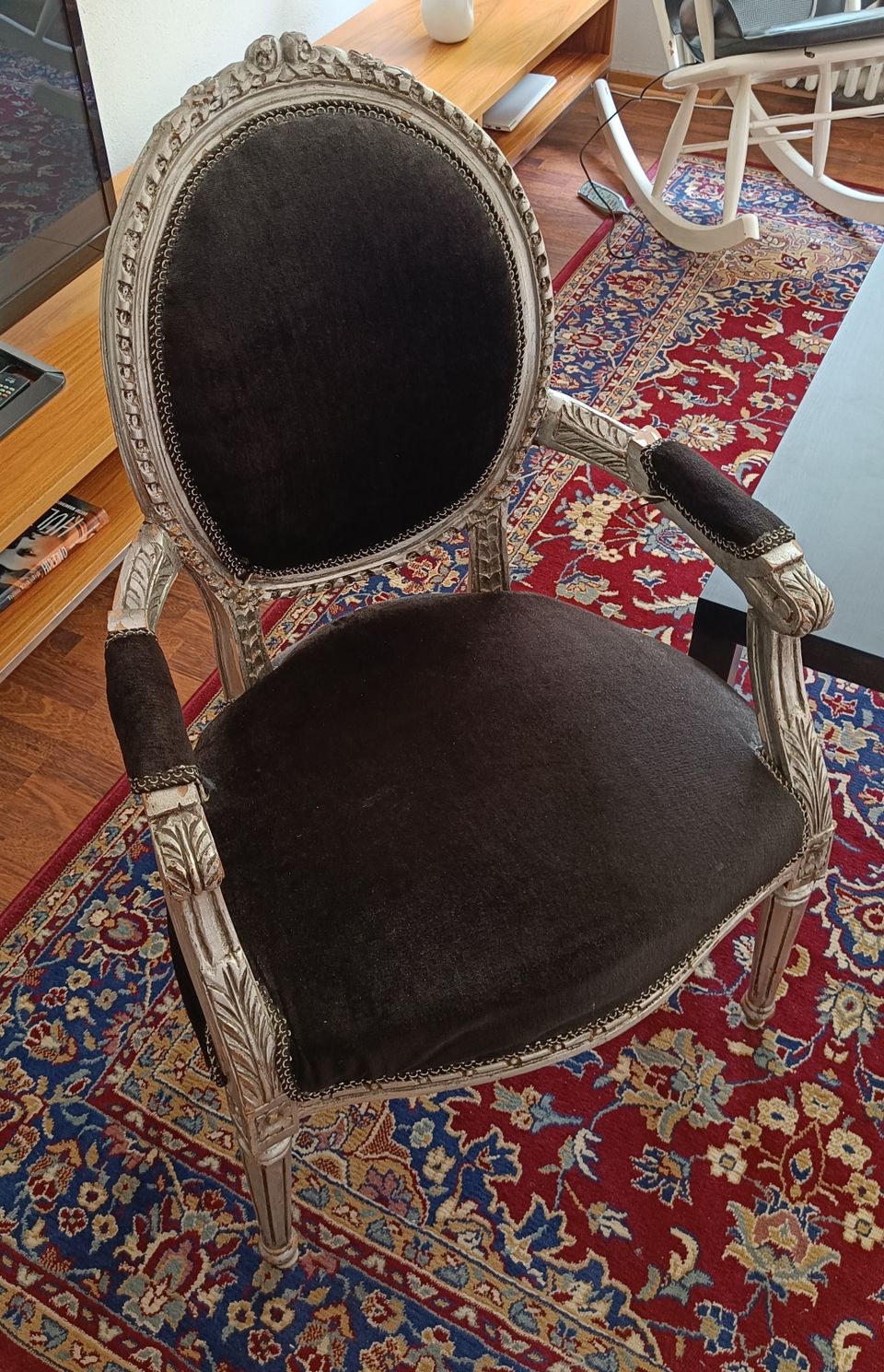 Rokokoo tyylinen musta&hopea tuoli