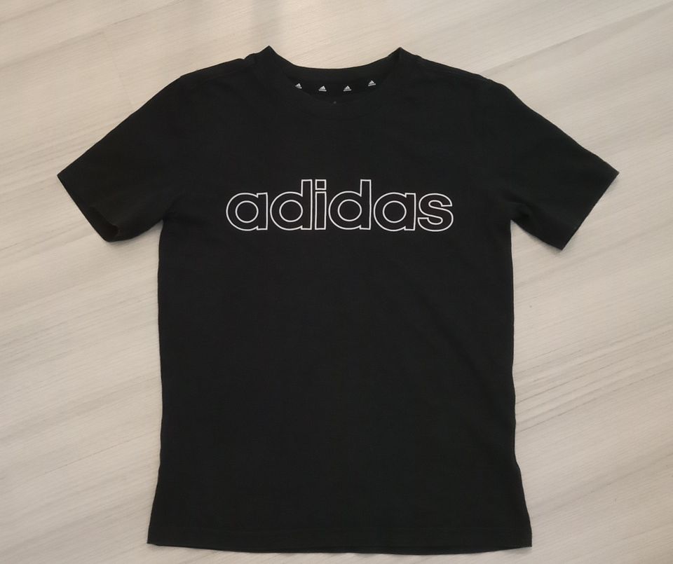 Adidas lasten t-paita 140