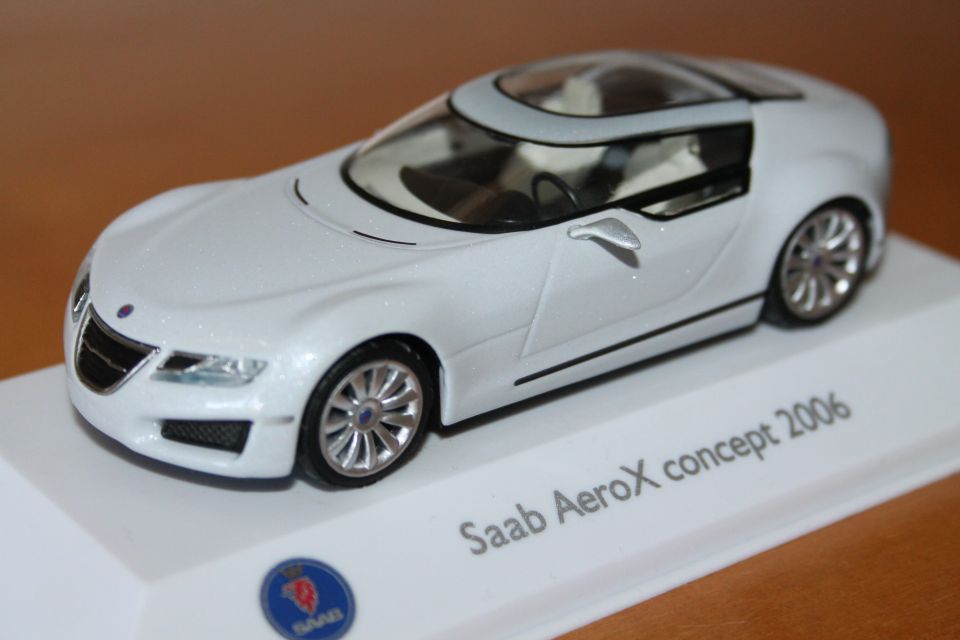 Saab AeroX 2006 metalli 1:43 auto pienoismalli konseptiauto