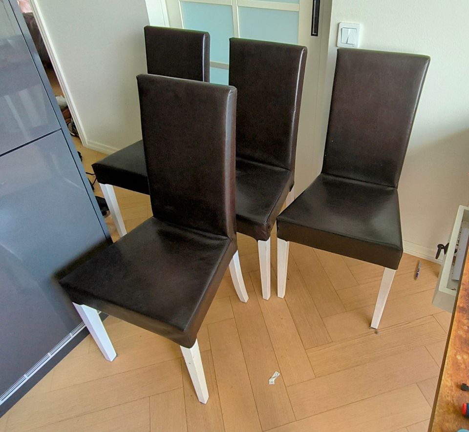 Keinonahkaiset tuolit 4kpl