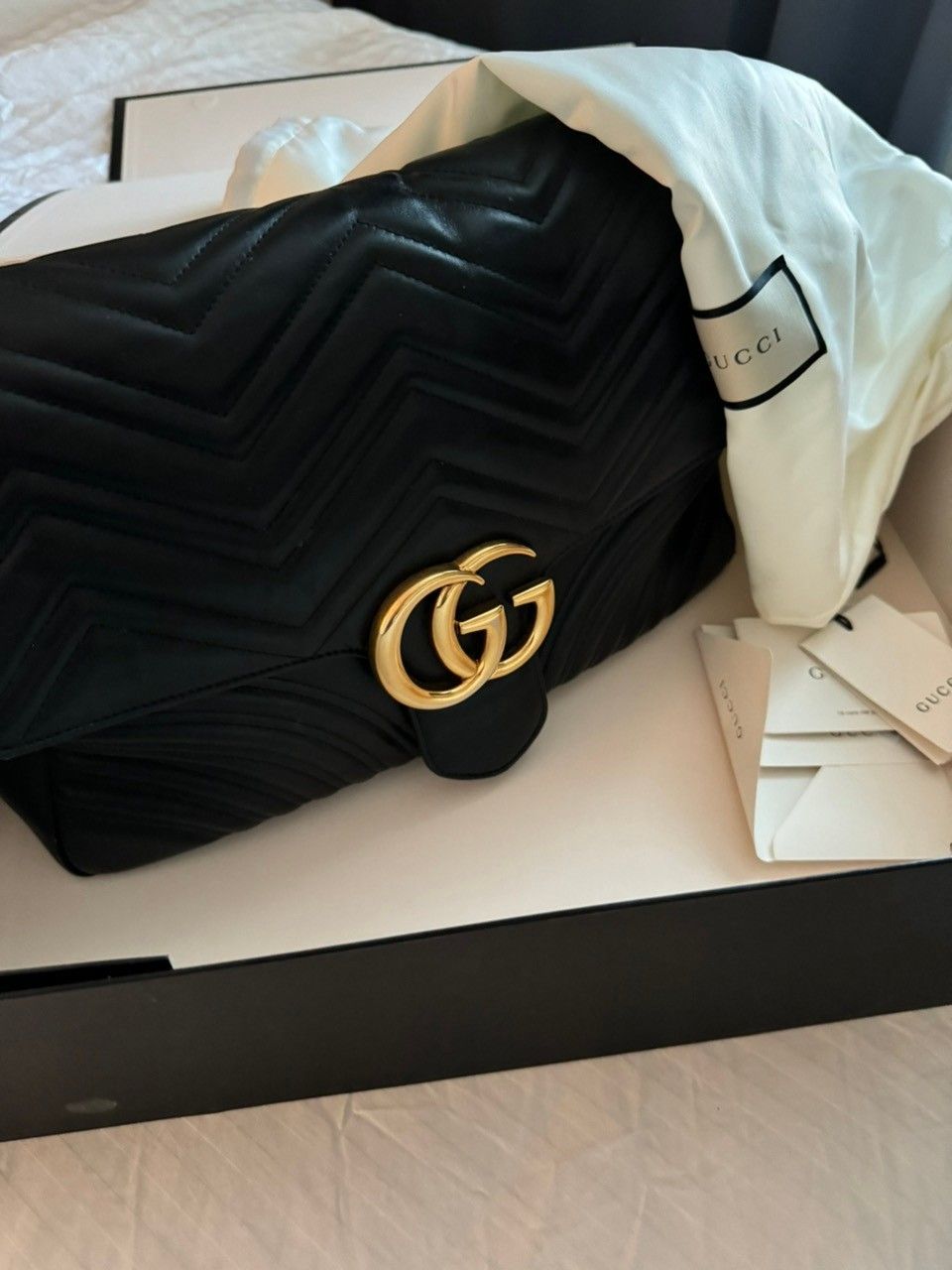 Gucci Marmont large laukku