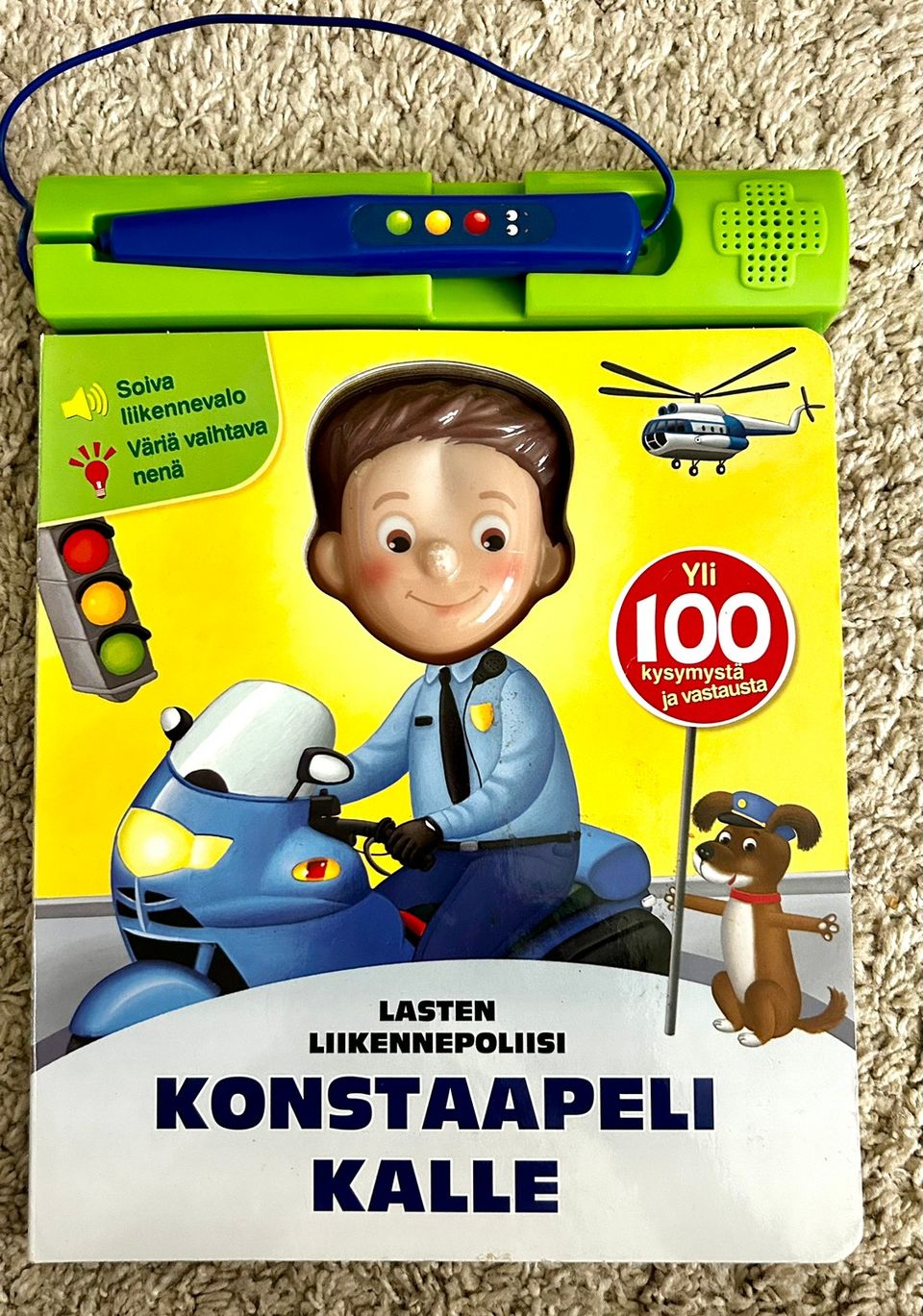 Konstaapeli Kalle lasten liikennepoliisi -kirja