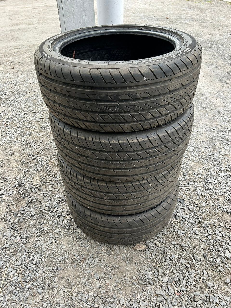 205/45R16 rengassarja