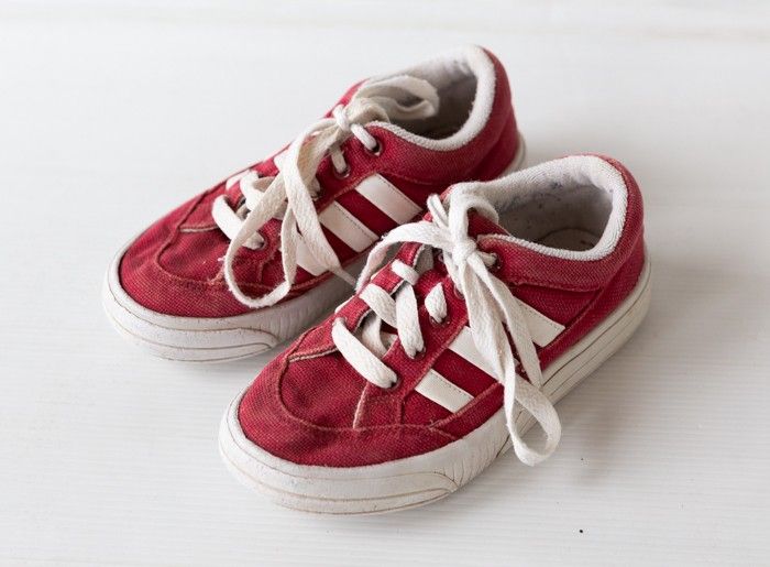 Punaiset Adidas tennarit vintage koko 29