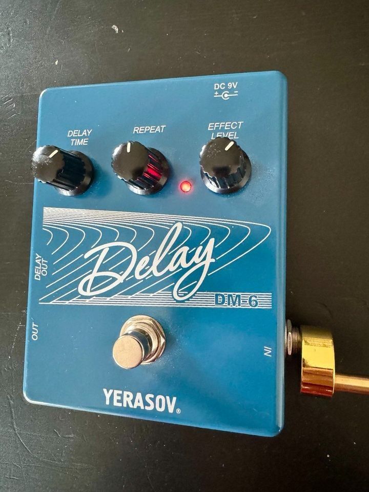 Yerasov Delay DM-6 guitar effects pedal